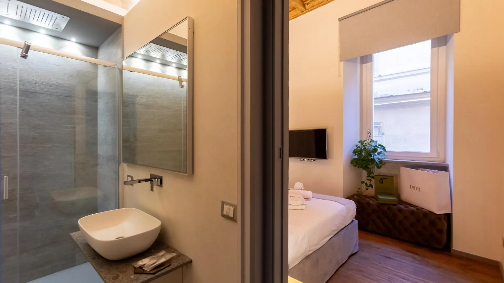Fontana Di Trevi Roma Luxury Suite Affittacamere