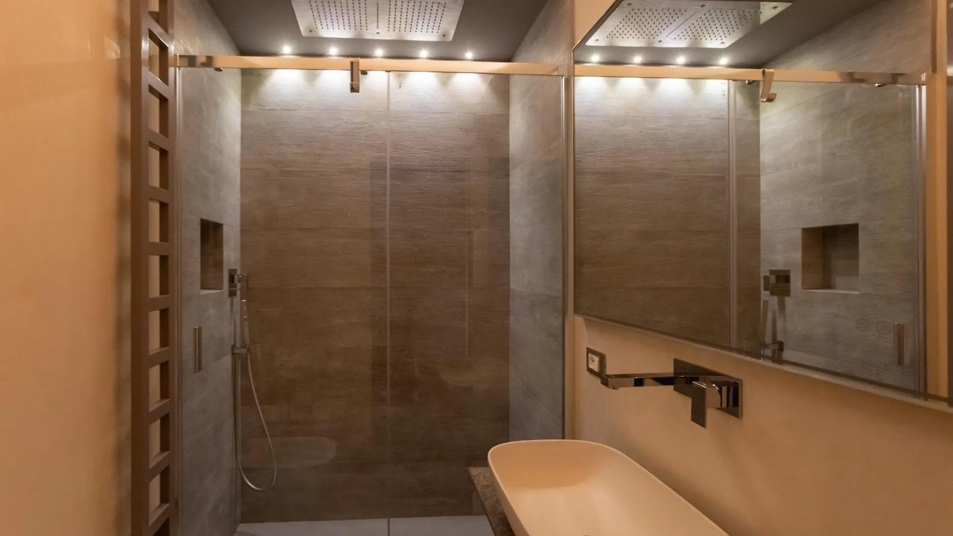 Fontana Di Trevi Roma Luxury Suite Włochy