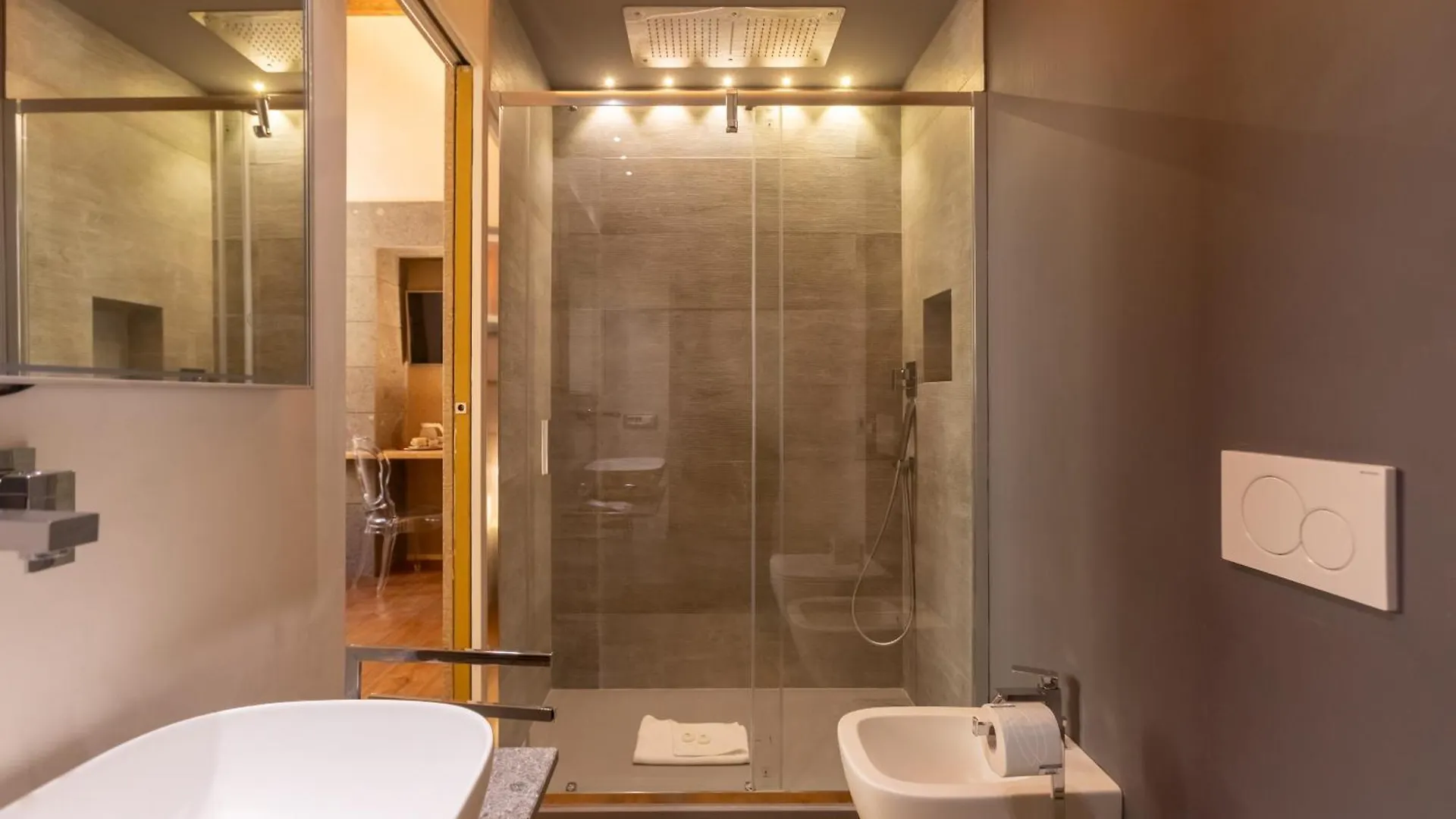 Fontana Di Trevi Roma Luxury Suite Włochy