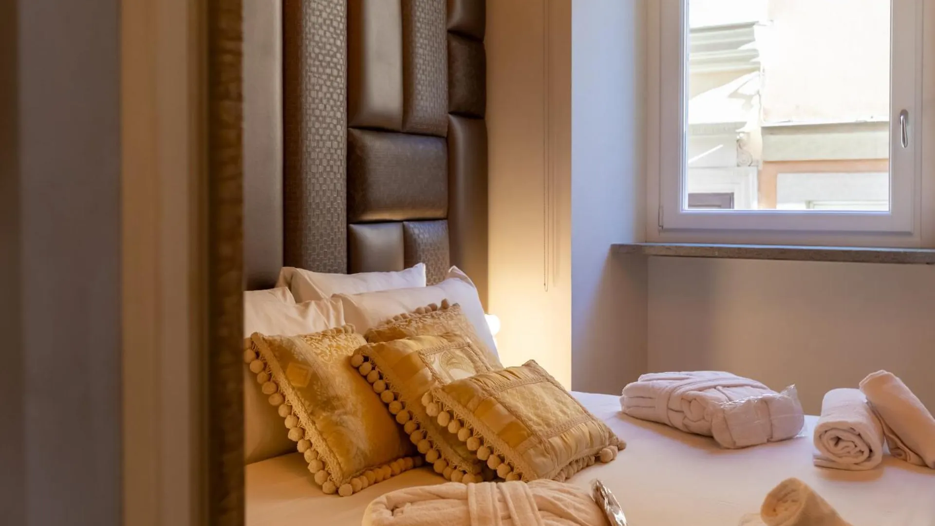 Pensjonat Fontana Di Trevi Roma Luxury Suite Włochy