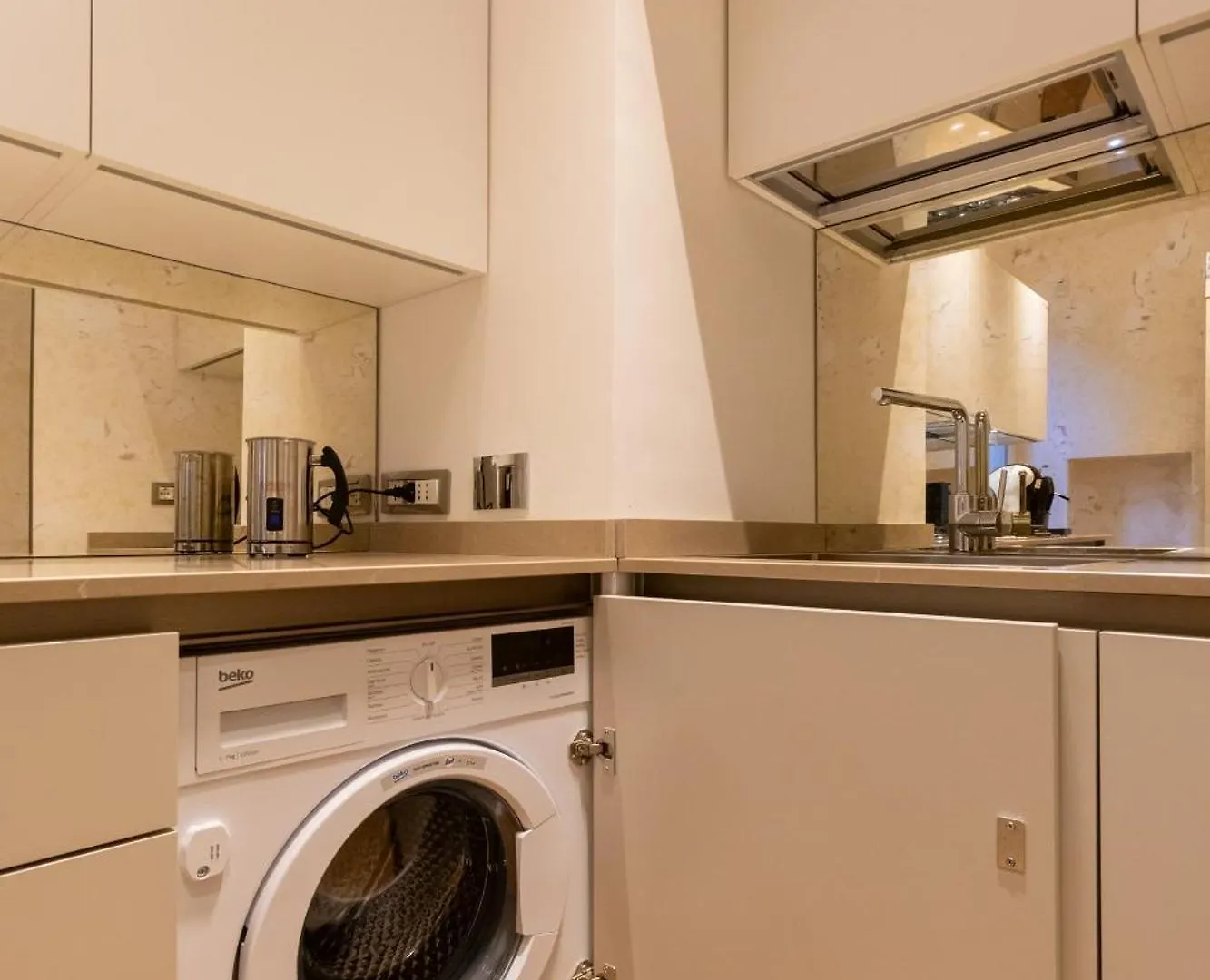 Fontana Di Trevi Roma Luxury Suite Guest house Rome